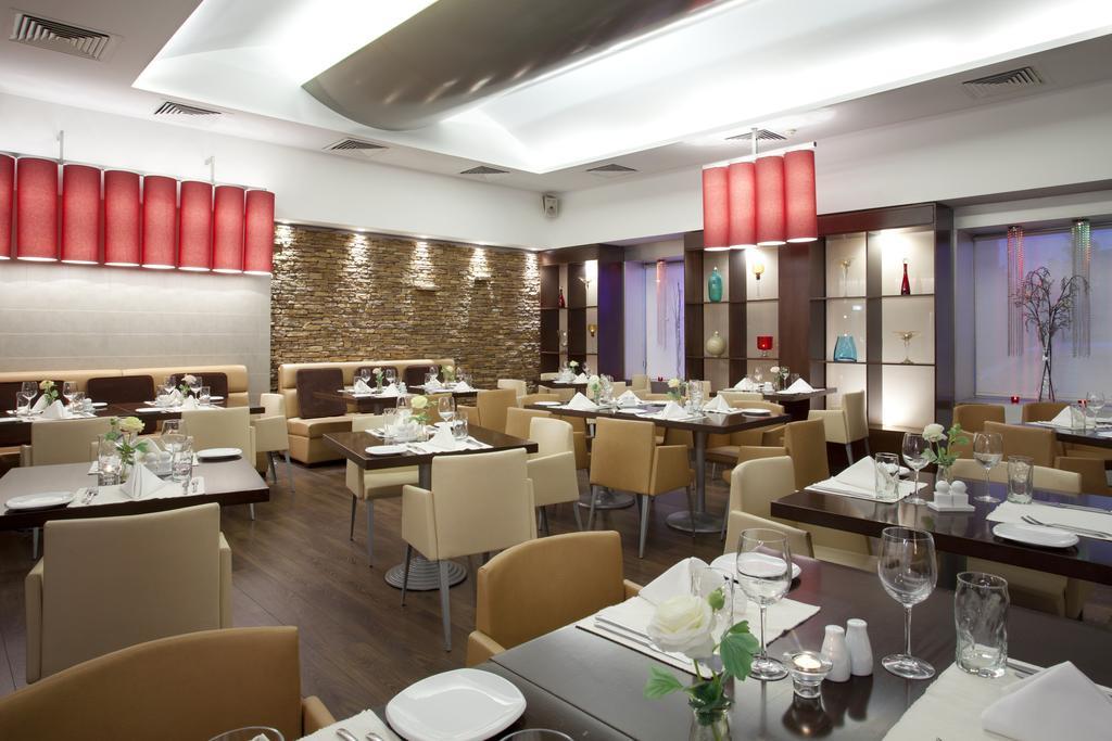 Nicosia City Center Hotel ภายนอก รูปภาพ